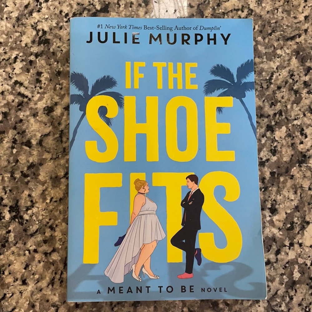 NWT BOOK IF THE SHOW FITS BY JULIE MURPHY